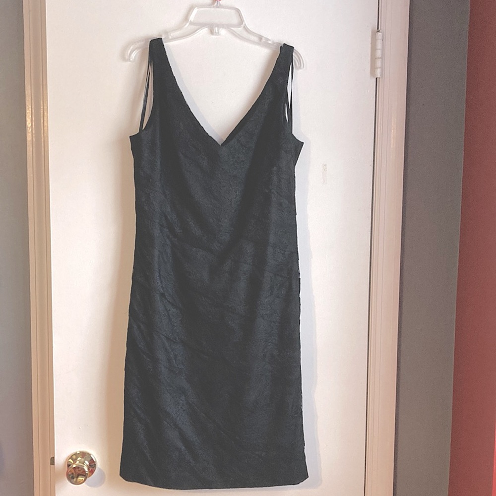 Ann Taylor black lace cocktail dress size 8